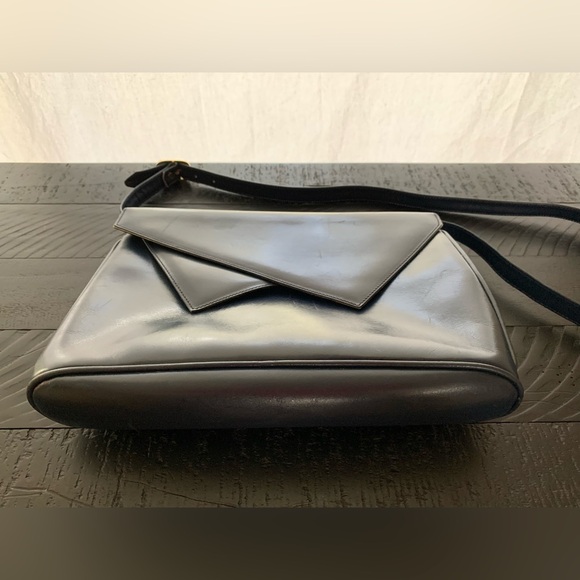 Salvatore Ferragamo Blue/Black Leather Flap Shoulder Bag EUC - Picture 6 of 14